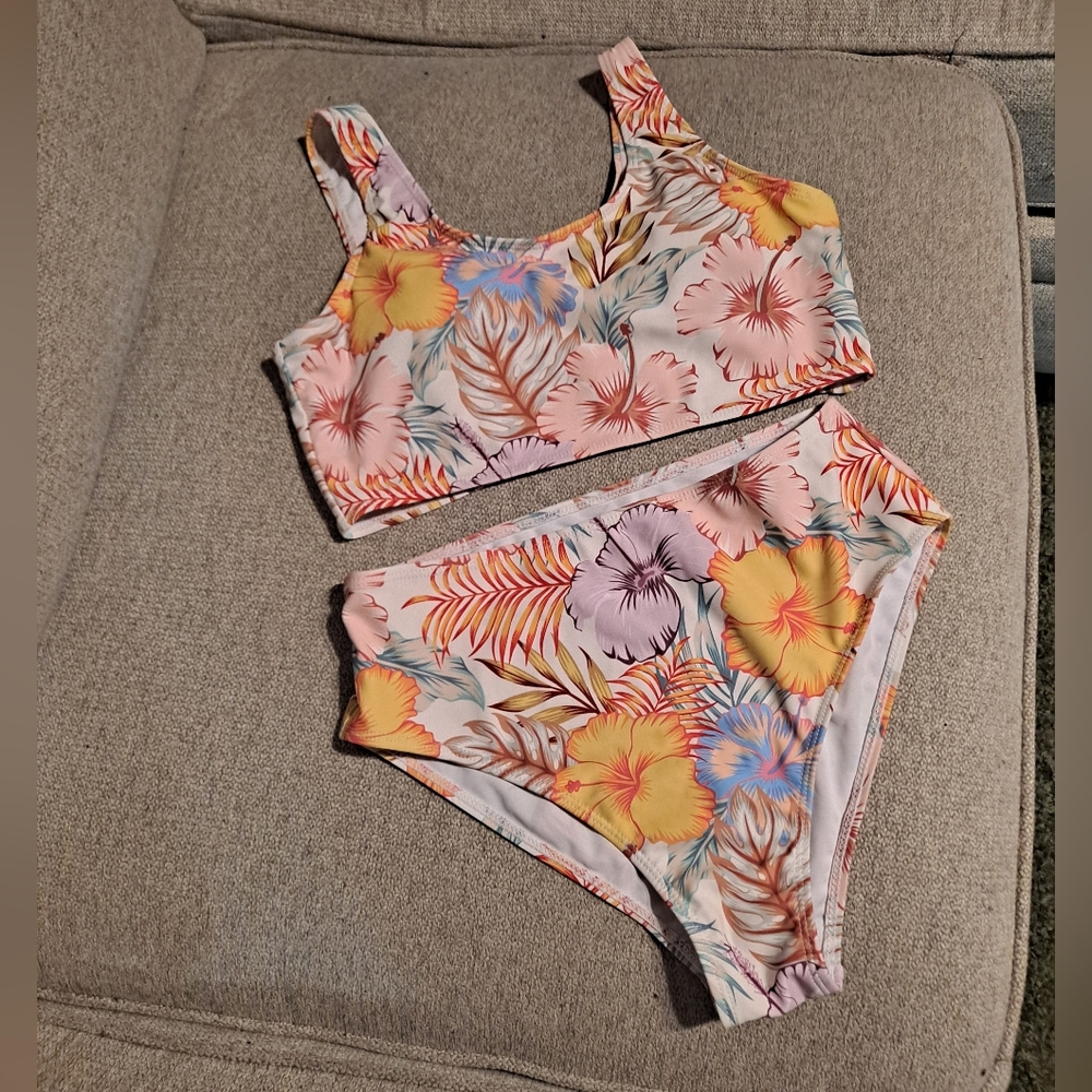 SHEIN Pink and White Bikini Set, Tween Girls